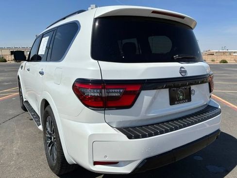 Used 2023 Nissan Armada SL w/ Midnight Edition Package RWD image 4