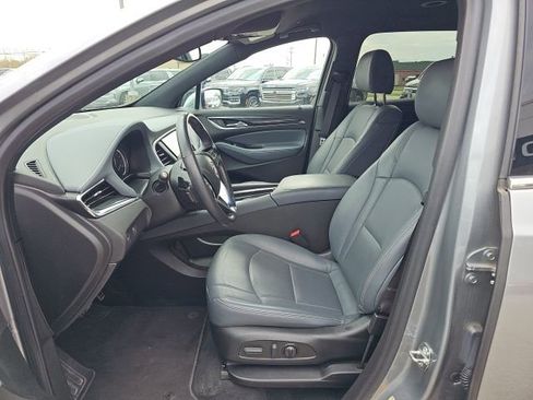 Used 2023 Buick Enclave Essence FWD image 11