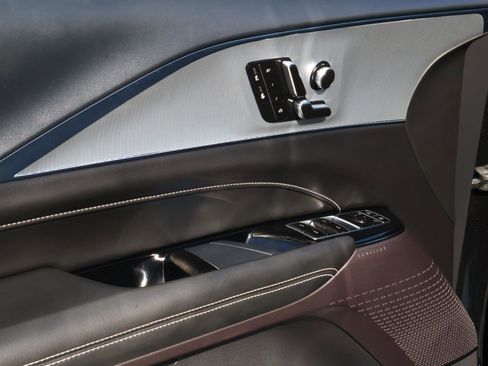 Certified 2024 Cadillac Lyriq Tech image 21