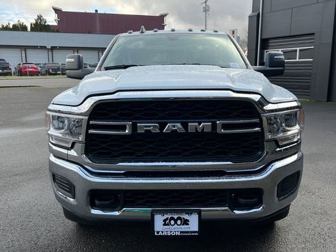 New 2024 RAM 3500 Tradesman image 9