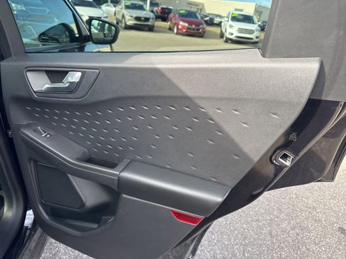 Used 2020 Ford Escape SEL image 26