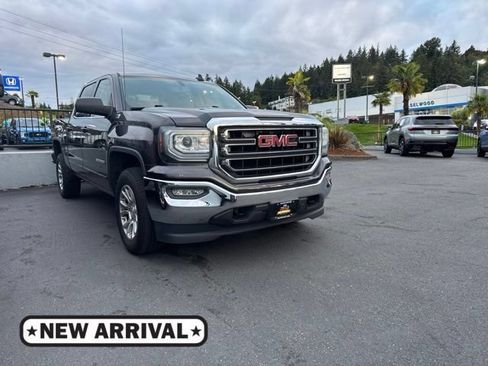 Used 2016 GMC Sierra 1500 SLE w/ SLE Value Package AWD/4WD image 1
