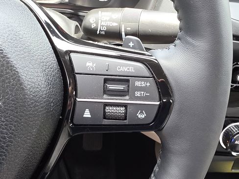 Used 2025 Honda Accord Touring image 19