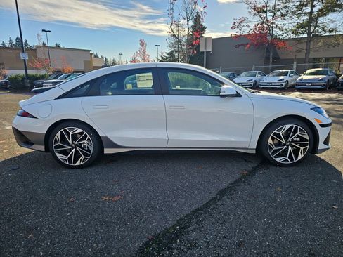 New 2025 Hyundai Ioniq 6 SEL image 8