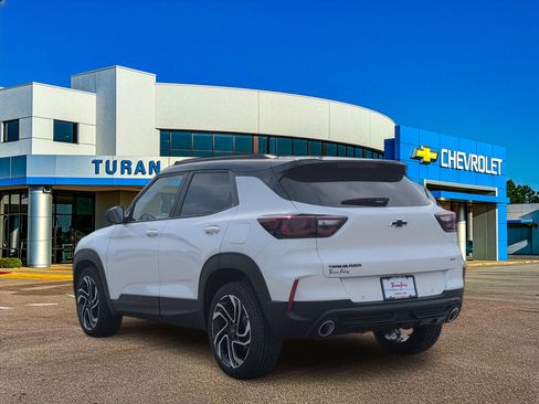 New 2026 Chevrolet TrailBlazer RS w/ Driver Confidence Package FWD image 3