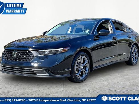 Used 2023 Honda Accord EX image 3