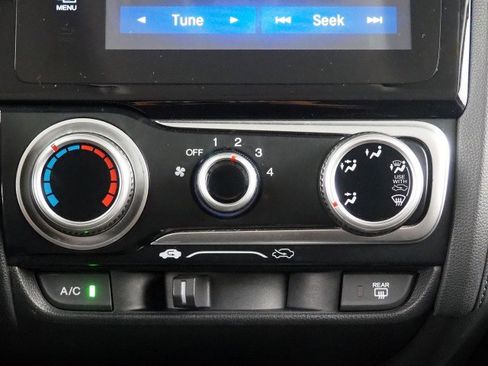 Used 2015 Honda Fit EX image 22