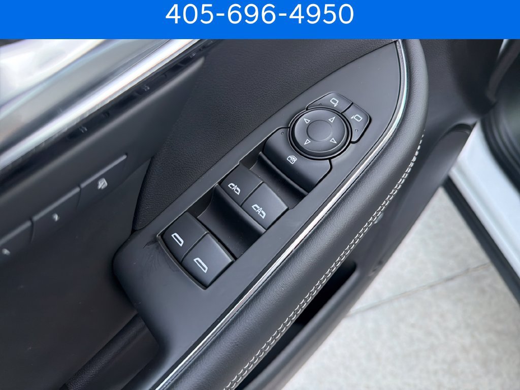 Used 2023 Buick Envision Essence w/ Sport Touring Package AWD/4WD image 14