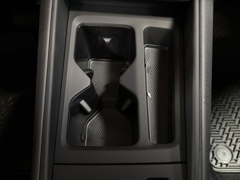 New 2026 Volkswagen Tiguan SE AWD/4WD image 38