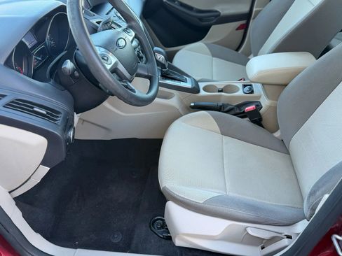 Used 2013 Ford Focus SE image 9