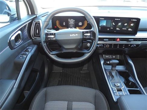 Used 2026 Kia Sorento LX image 15