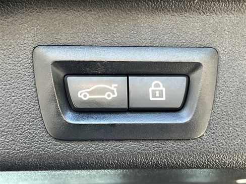 Used 2019 BMW X5 xDrive40i w/ M Sport Package image 6