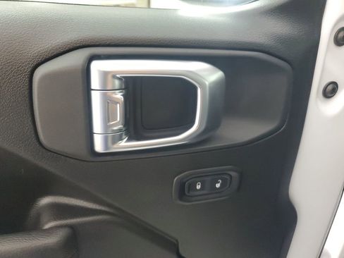 Used 2026 Jeep Wrangler Unlimited Sport AWD/4WD image 27