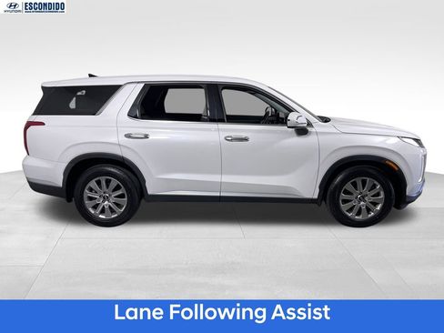 Certified 2023 Hyundai Palisade SE FWD image 6
