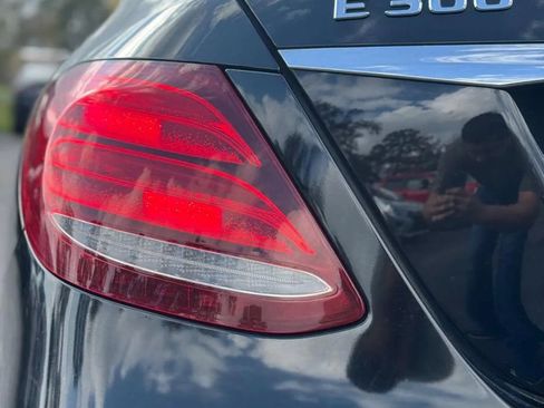 Used 2017 Mercedes-Benz E 300 w/ Premium 1 Package image 18