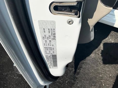 Used 2016 Chrysler Town & Country Touring w/ Driver Convenience Group FWD image 44
