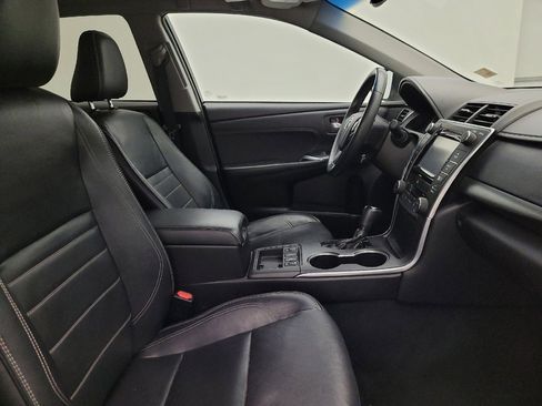 Used 2017 Toyota Camry XLE image 21