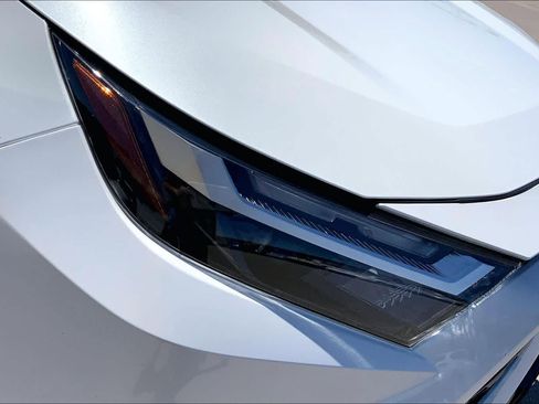 Used 2023 Toyota RAV4 XLE Premium image 28