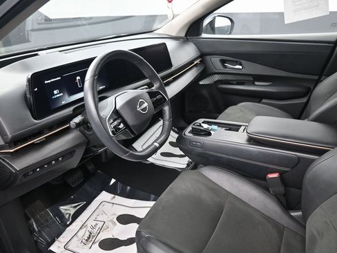 Used 2023 Nissan Ariya AWD image 26