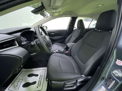 Used 2021 Toyota Corolla LE image 17
