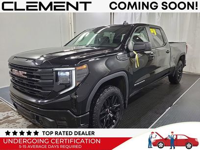 Used 2024 GMC Sierra 1500 Pro w/ Graphite Edition