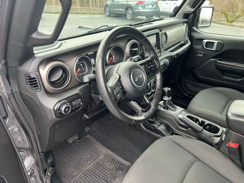 Used 2018 Jeep Wrangler Unlimited Sport S image 12