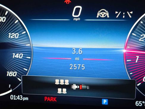 Used 2026 Mercedes-Benz GLS 450 4MATIC image 29