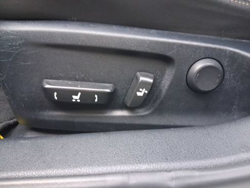 Used 2018 Lexus IS 300 w/ Accessory Package 2 RWD image 15