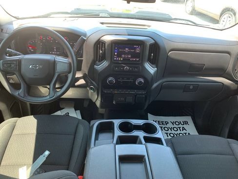 Used 2025 Chevrolet Silverado 1500 Custom Trail Boss AWD/4WD image 16