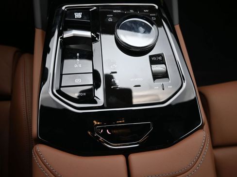 New 2026 BMW 530i w/ Premium Package image 16