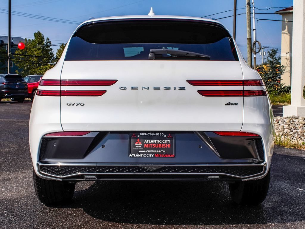 Used 2026 Genesis GV70 2.5T AWD/4WD image 5