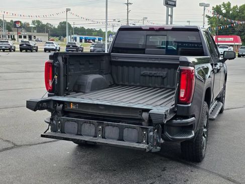 Used 2023 GMC Sierra 1500 AT4 w/ AT4 Premium Package AWD/4WD image 12