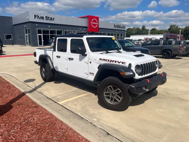 Used 2026 Jeep Gladiator Mojave AWD/4WD image 5