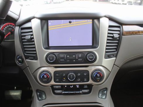 Used 2015 GMC Yukon Denali w/ Premium Package image 32