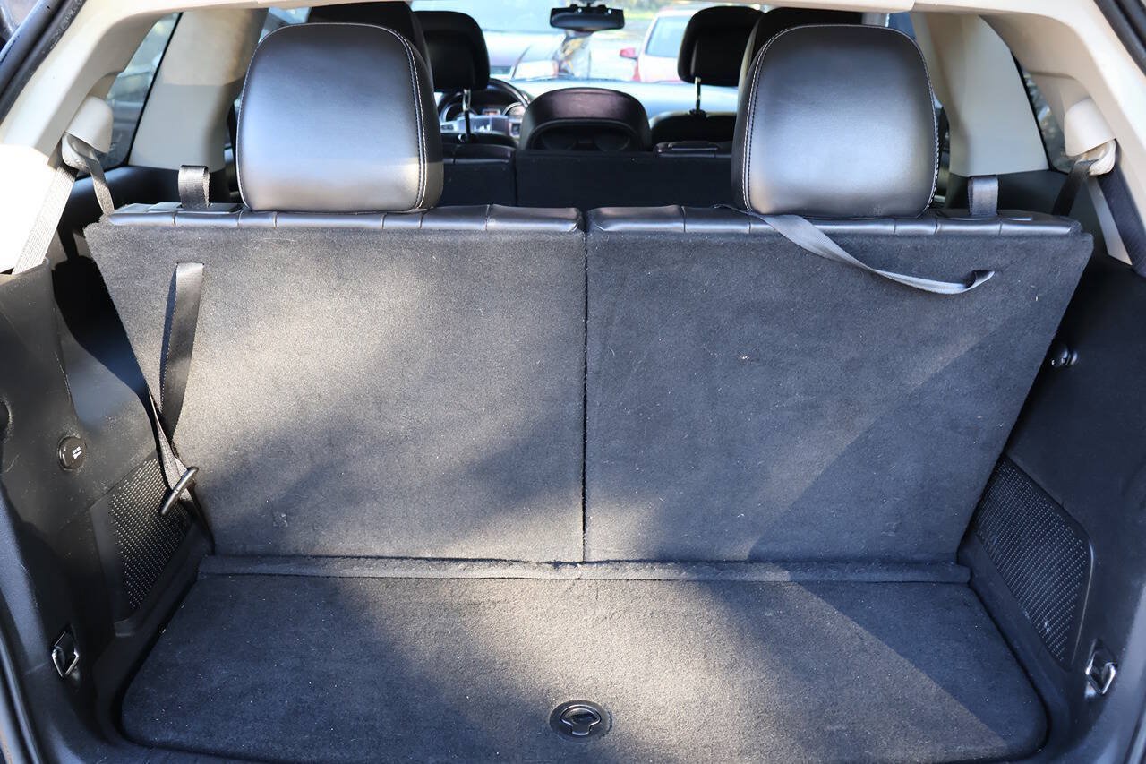 Used 2017 Dodge Journey Crossroad FWD image 19