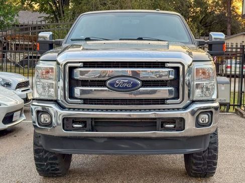 Used 2016 Ford F250 Lariat w/ Lariat Ultimate Package image 2