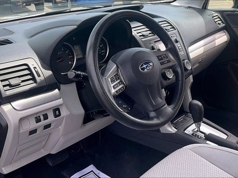 Used 2014 Subaru Forester 2.5i Premium w/ All-Weather Package AWD/4WD image 17