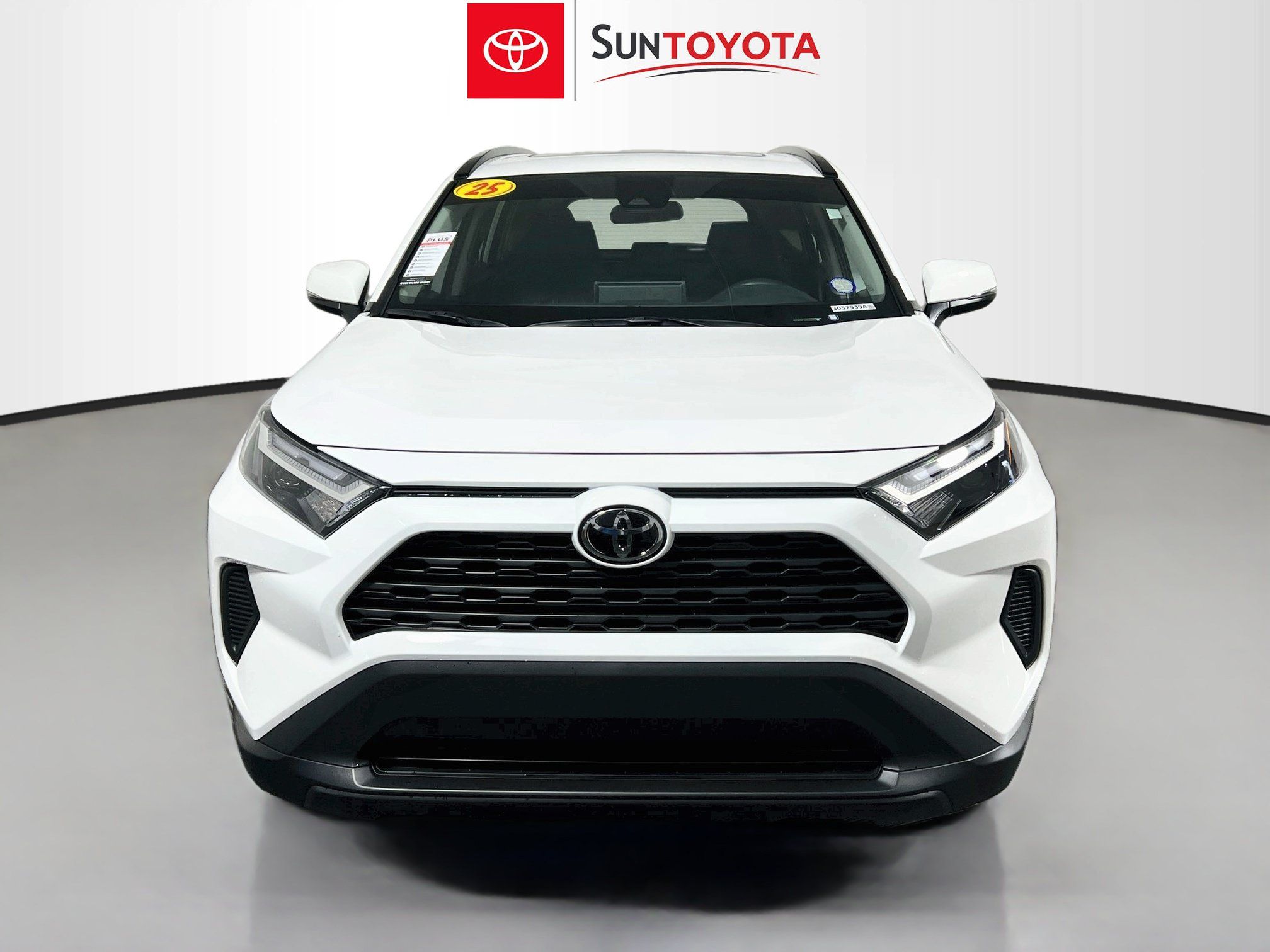 Used 2025 Toyota RAV4 XLE w/ Convenience Package FWD image 10