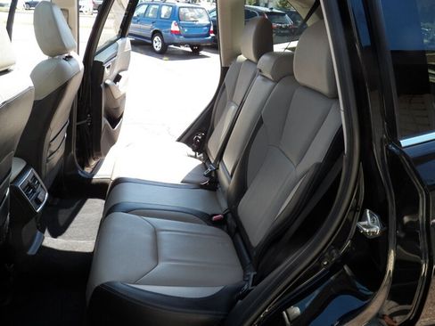 Used 2019 Subaru Forester Limited AWD/4WD image 10