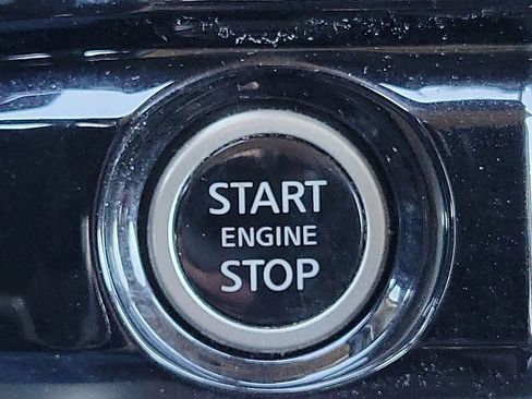 Used 2022 Nissan Pathfinder SL image 17