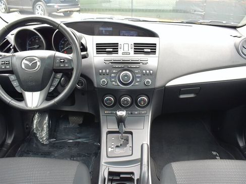 Used 2013 MAZDA MAZDA3 i Touring w/ Preferred Equipment Pkg FWD image 12