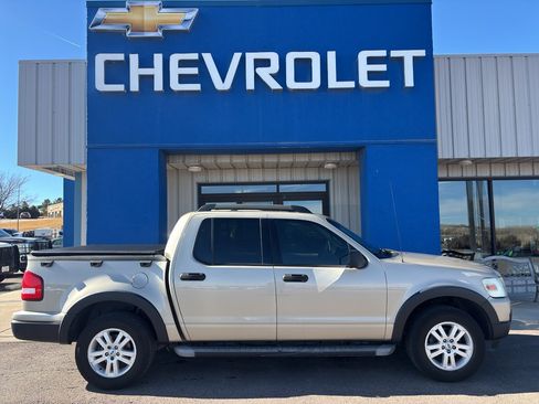 Used 2007 Ford Explorer Sport Trac XLT image 5