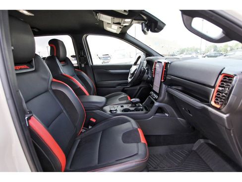 Used 2025 Ford Ranger Raptor AWD/4WD image 28