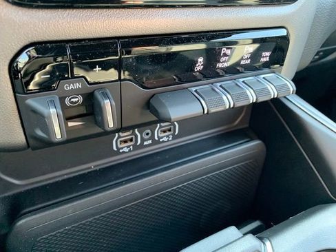 New 2026 RAM 1500 Big Horn w/ Night Edition AWD/4WD image 17