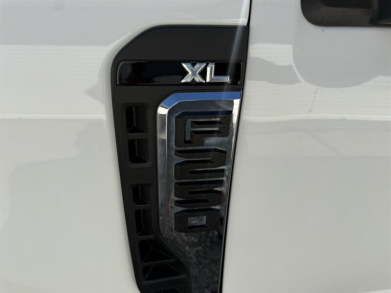 Used 2023 Ford F250 XL RWD image 26