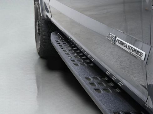 Used 2021 Ford F250 Lariat w/ Tremor Off-Road Package image 28