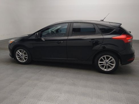 Used 2018 Ford Focus SE FWD image 3