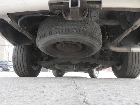 Used 2014 Ford Expedition EL XLT w/ Equipment Group 202A AWD/4WD image 40