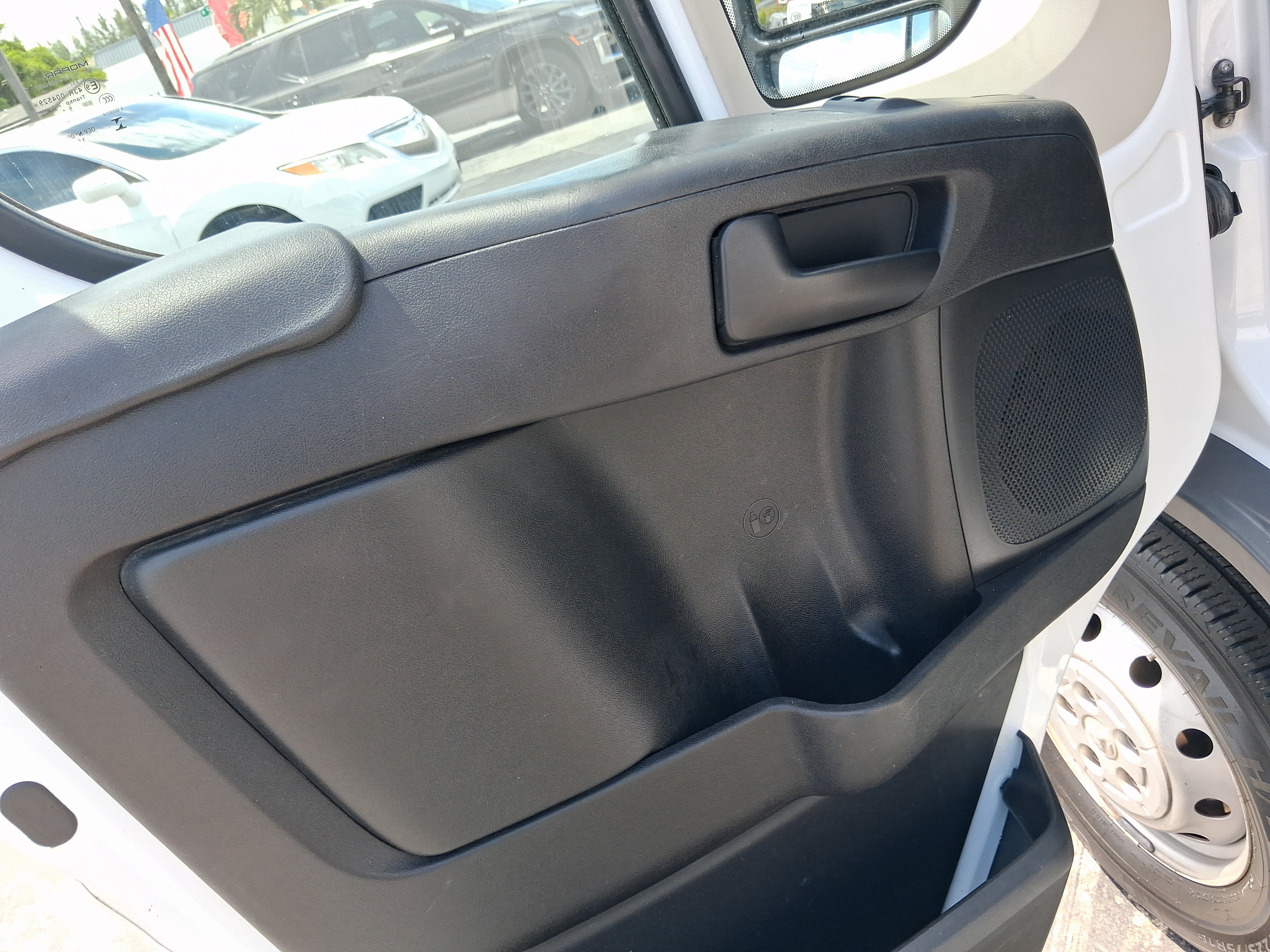 Used 2017 RAM ProMaster 2500 FWD image 16