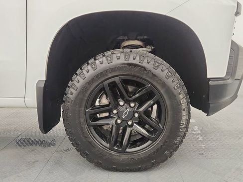 Used 2022 Chevrolet Silverado 1500 Custom Trail Boss w/ LPO, Dark Essentials Package image 22